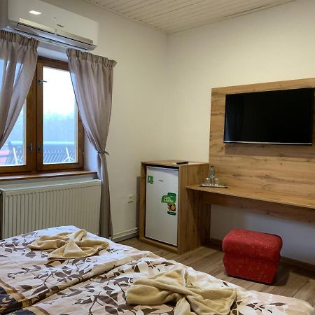 Ranc Pod Babicou Hotel Bojná Buitenkant foto